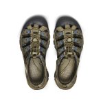 Men's Newport Retro Sandal x ??tudes Studio  |  Etudes Olive