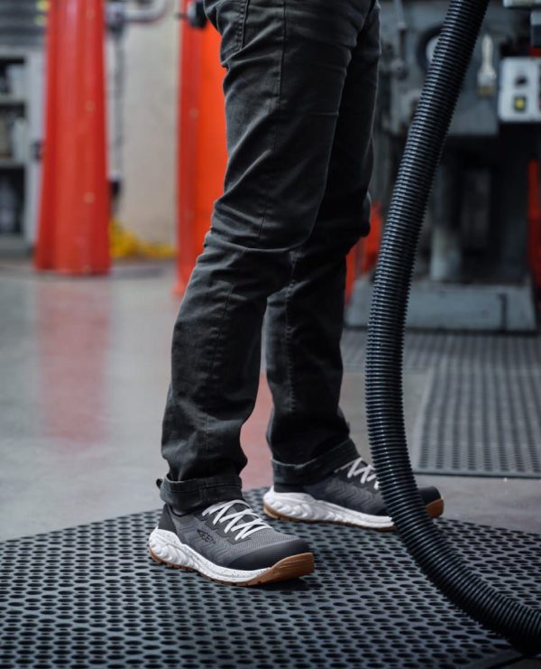 Men's Arvada Shift Work Sneaker (Carbon Toe) | Steel Grey/Gum