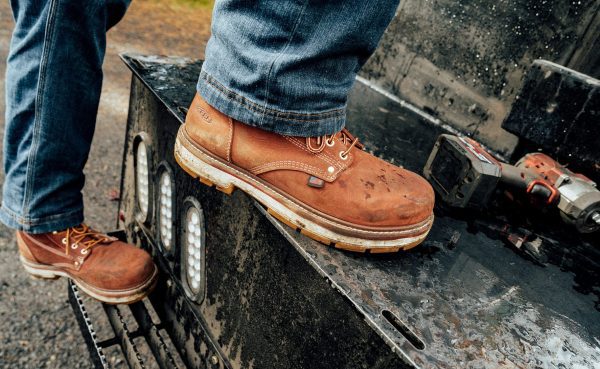 Men's Liberty 6 Waterproof 90° Heel Boot (Soft Toe)  |  Bombay Brown/Gum