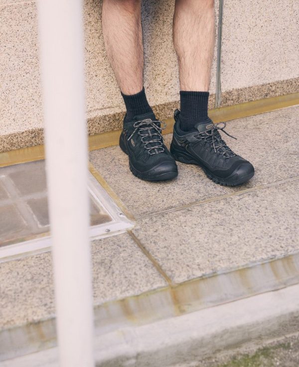 Men's Targhee IV Waterproof Hiking Shoe  |  Triple Black