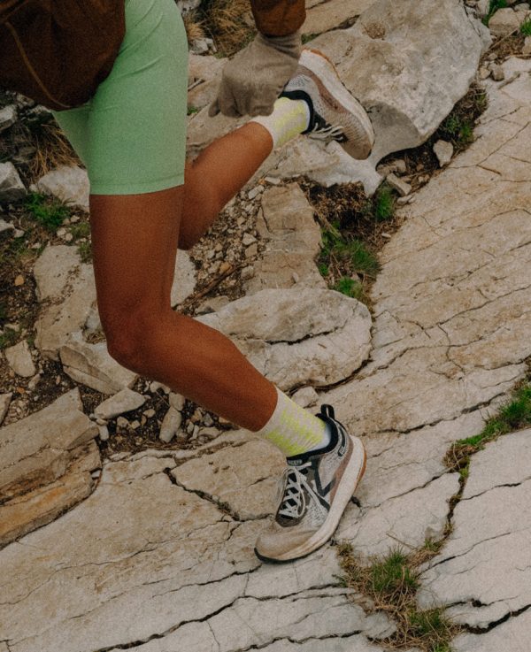 Women's Seek Trail Running Shoe  |  Grenadine/Ocean Depths