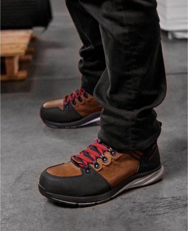 Men's Red Hook Waterproof Boot (Carbon Toe) | Tobacco/Black