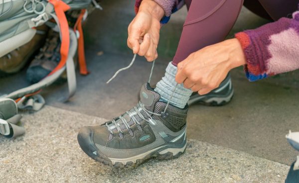 Women's Targhee III Waterproof Mid | Weiss/Boysenberry