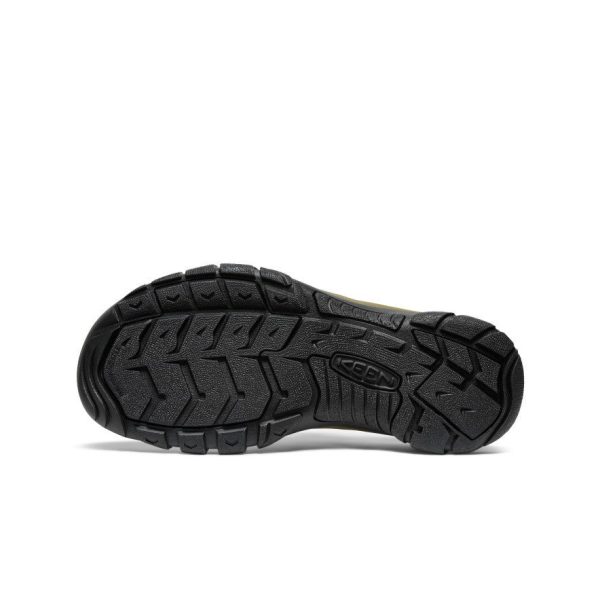 Men's Newport Retro Sandal x ??tudes Studio  |  Etudes Olive